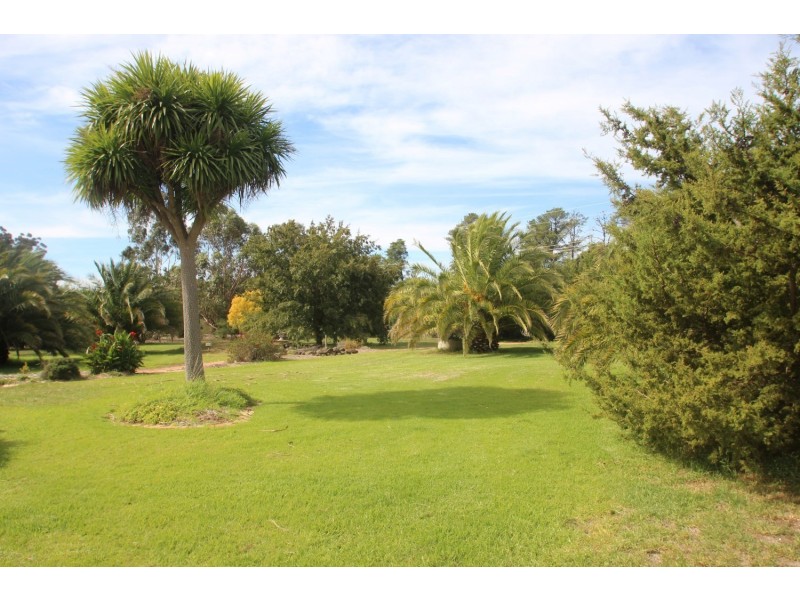 7 Baringhup Road, Carisbrook VIC 3464