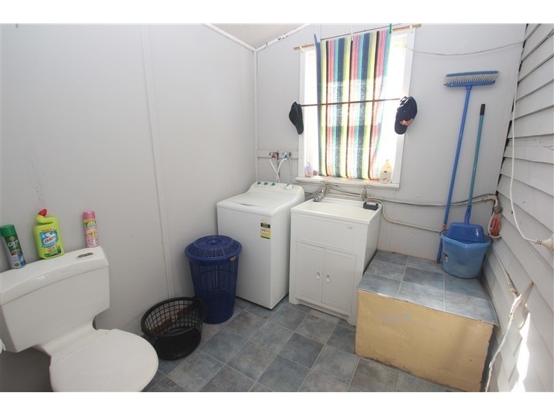 16 Majorca Road, Maryborough VIC 3465