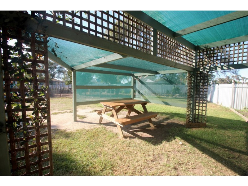 24 McKinnon Road, Dunolly VIC 3472