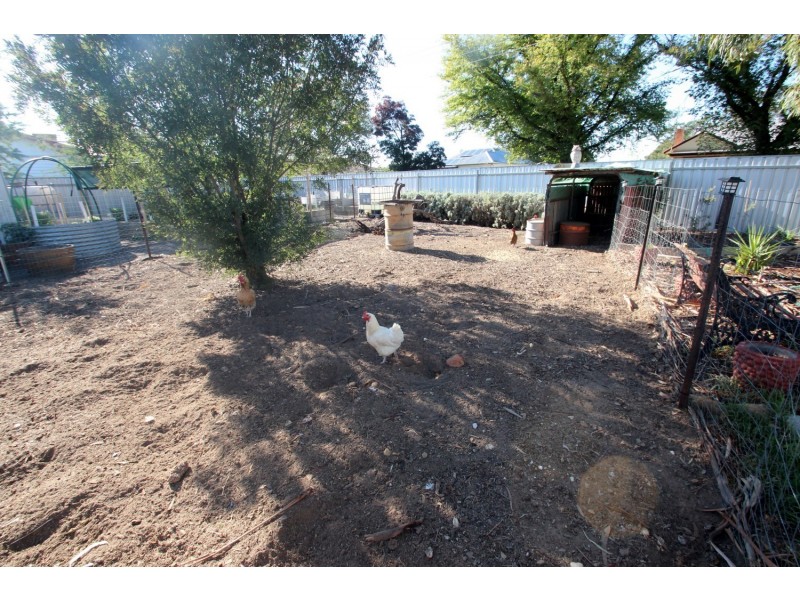 24 McKinnon Road, Dunolly VIC 3472