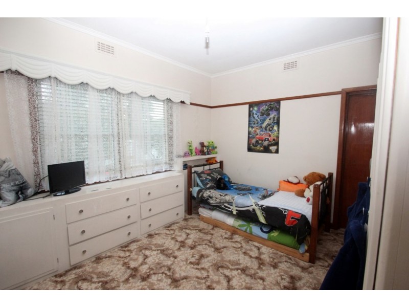 9 Pekin Road, Maryborough VIC 3465