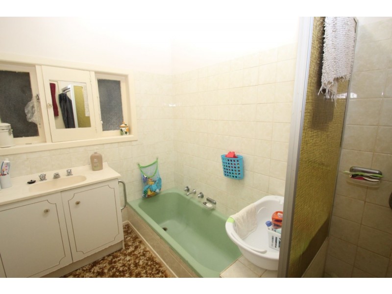 9 Pekin Road, Maryborough VIC 3465