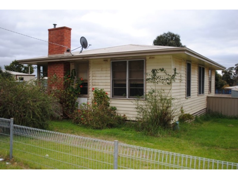 19 Spring Street, Maryborough VIC 3465