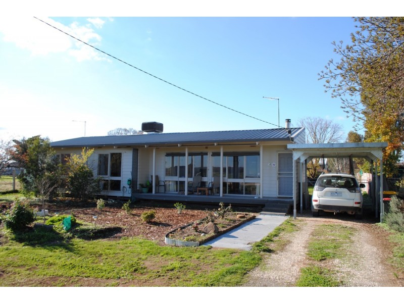 14 Annesly St North, Carisbrook VIC 3464