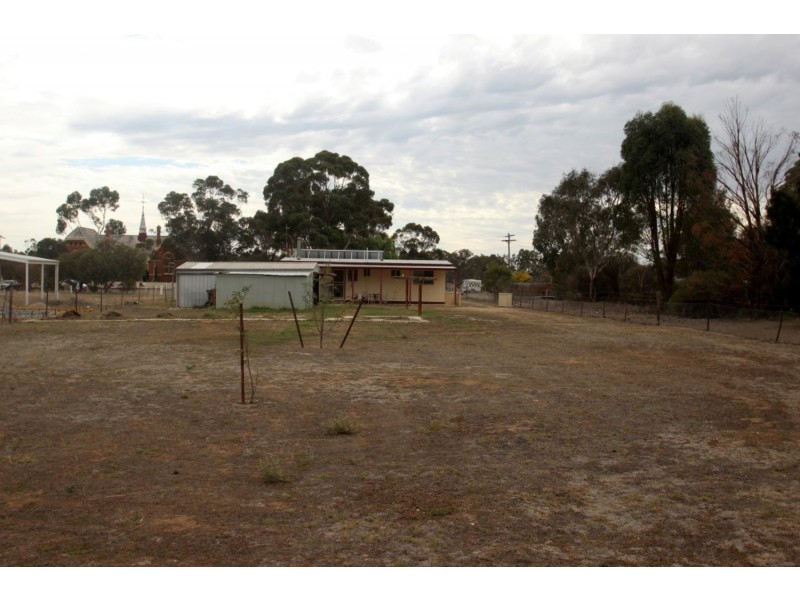 398 Bet Bet Creek Road, Bowenvale VIC 3465