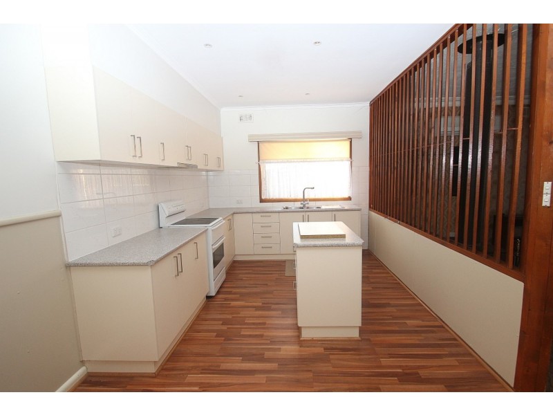 14 Laidman Street, Maryborough VIC 3465