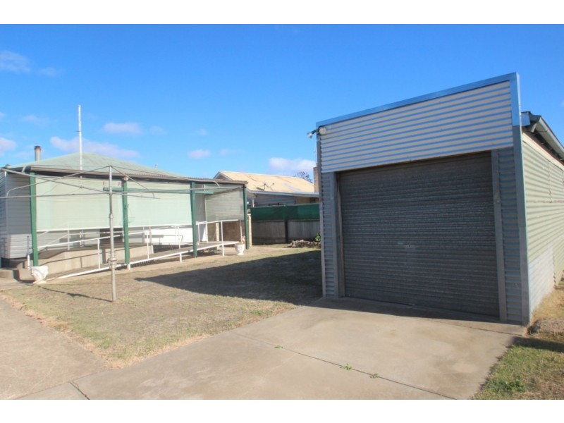 14 Laidman Street, Maryborough VIC 3465