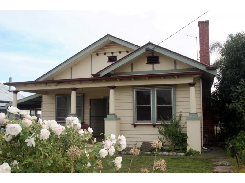 15 Sutton Road, Maryborough VIC 3465