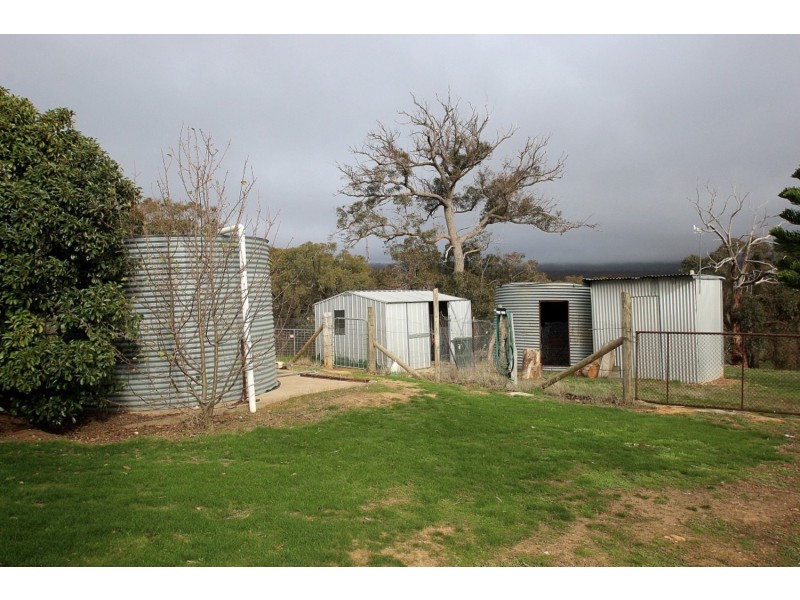 42 Walter’s Lane, Warrenmang VIC 3478