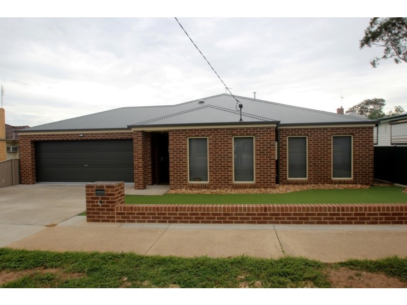 24A Peel Street, Maryborough VIC 3465