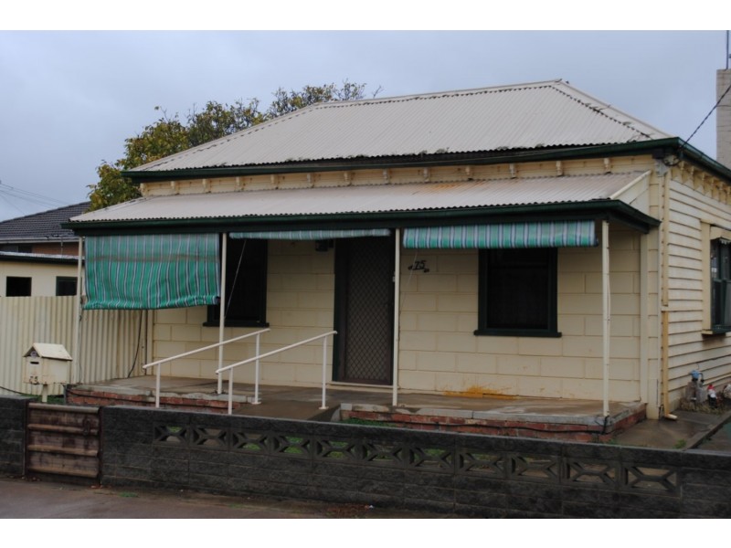 75 Inkerman Street, Maryborough VIC 3465