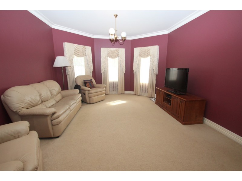 2 Hughes Street, Maryborough VIC 3465