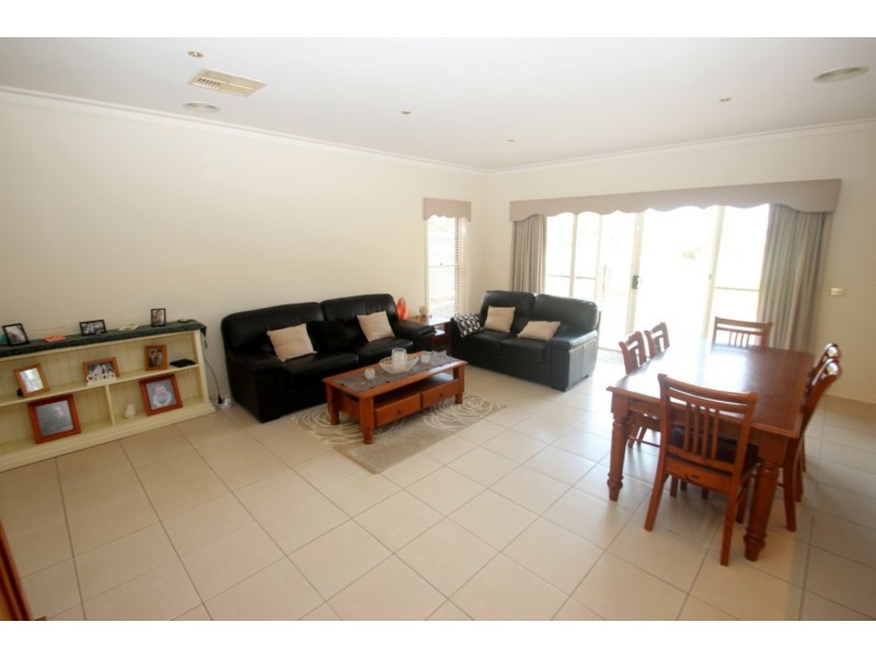 2 Hughes Street, Maryborough VIC 3465