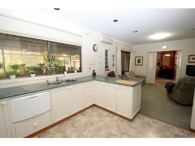 13 Bryant Street, Maryborough VIC 3465