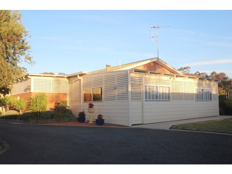 13 Bryant Street, Maryborough VIC 3465