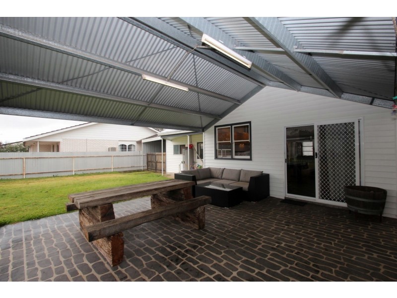 9 Faraday Street, Avoca VIC 3467