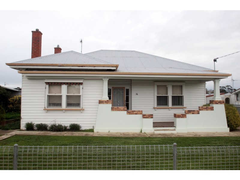 36 Majorca Road, Maryborough VIC 3465