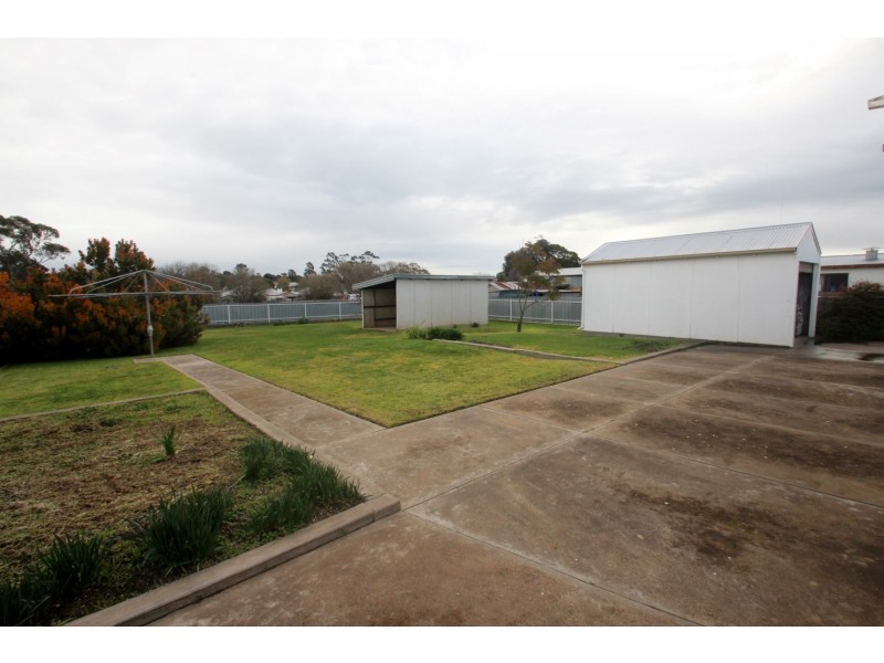 36 Majorca Road, Maryborough VIC 3465