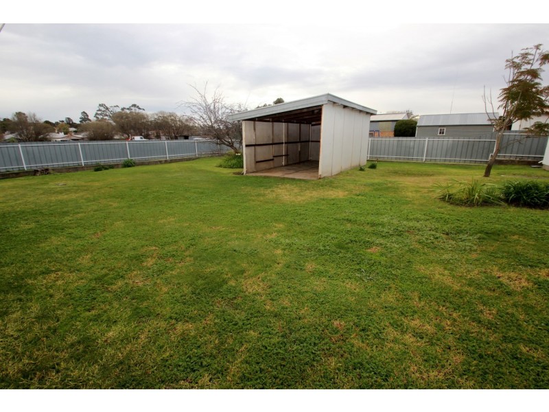 36 Majorca Road, Maryborough VIC 3465