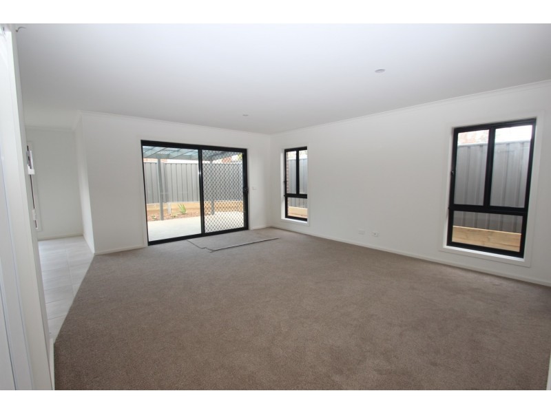 Unit 1/164 Gillies Street, Maryborough VIC 3465