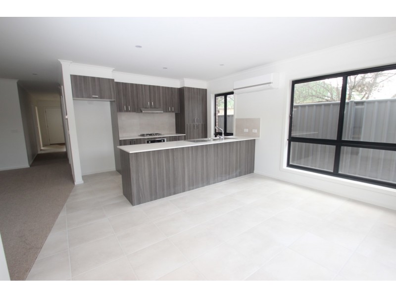 Unit 1/164 Gillies Street, Maryborough VIC 3465