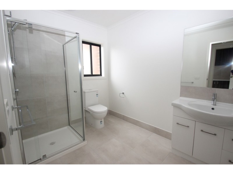 Unit 2/164 Gillies Street, Maryborough VIC 3465