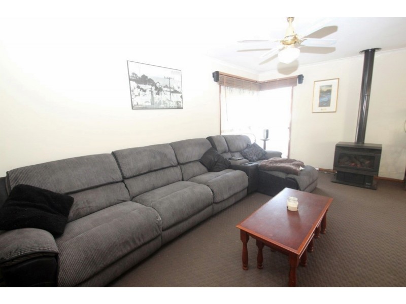 8 Henry Street, Maryborough VIC 3465