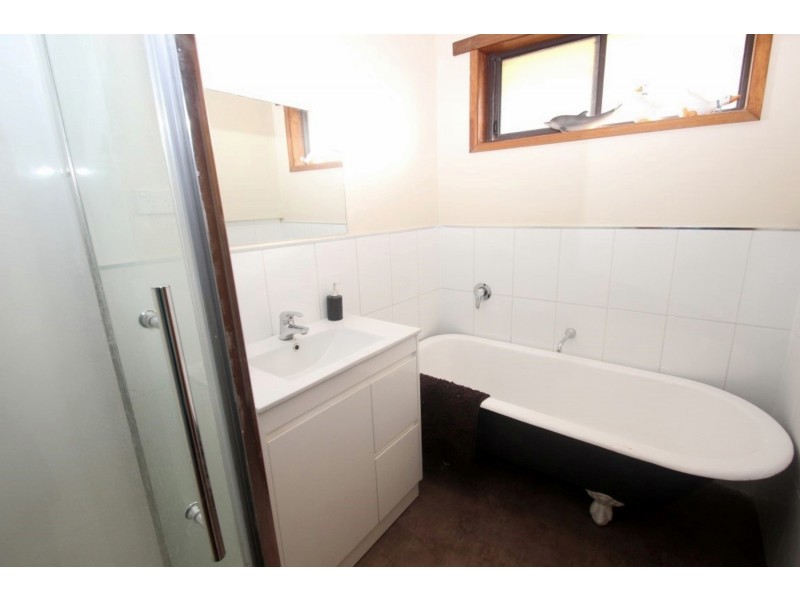 8 Henry Street, Maryborough VIC 3465