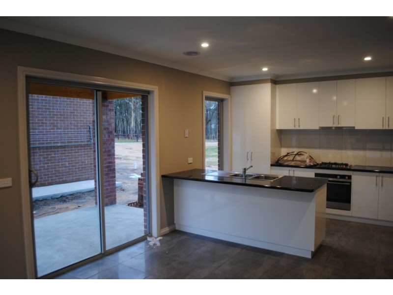 32 Forestview Drive, Maryborough VIC 3465