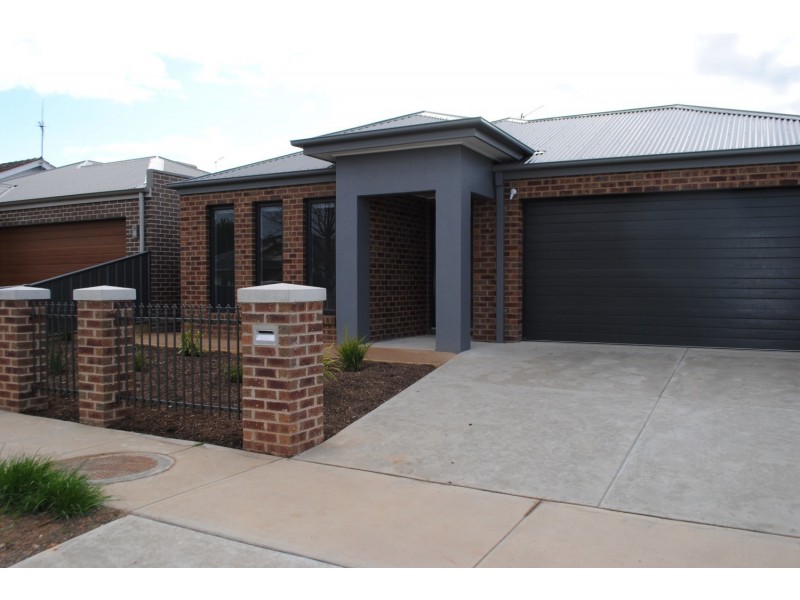 33 Wellington Street, Maryborough VIC 3465