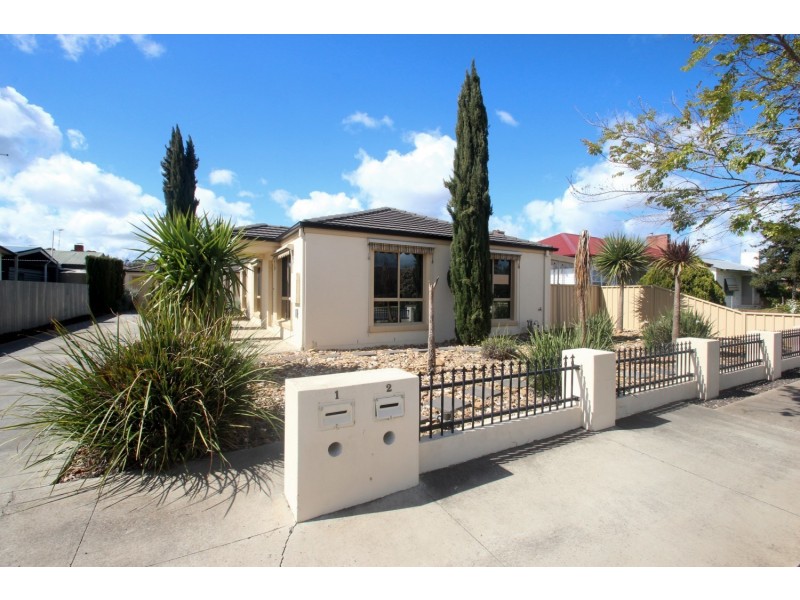 1/74 Park Road, Maryborough VIC 3465
