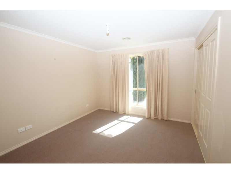 1/74 Park Road, Maryborough VIC 3465