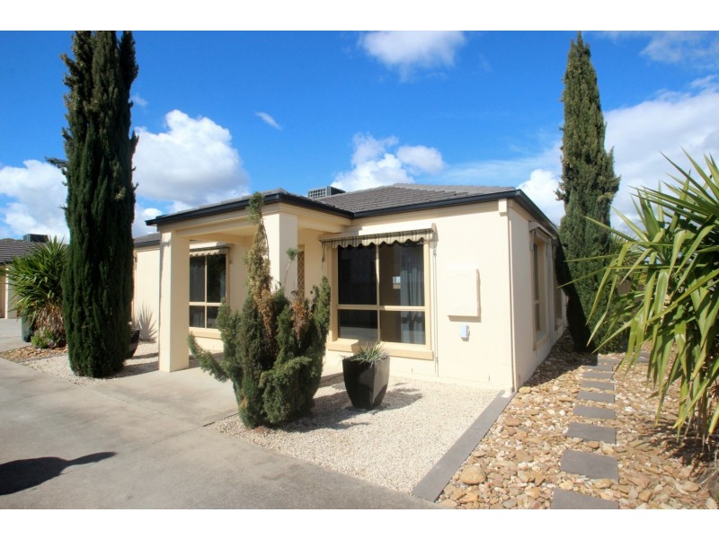 1/74 Park Road, Maryborough VIC 3465