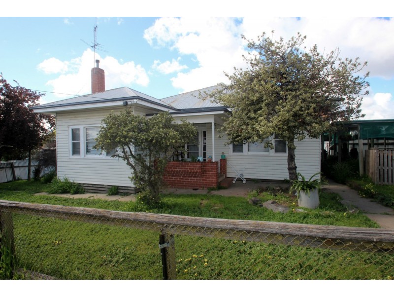 12 Victoria Street, Maryborough VIC 3465