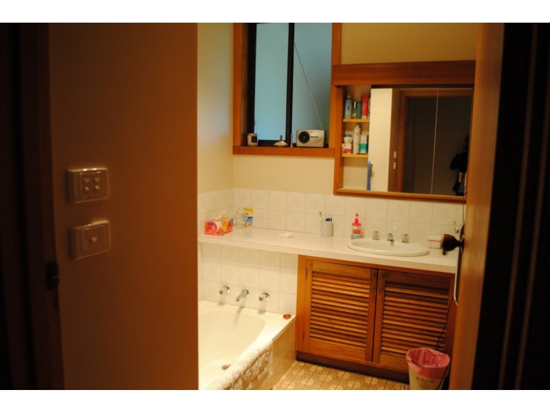 36 Holyrood Street, Maryborough VIC 3465