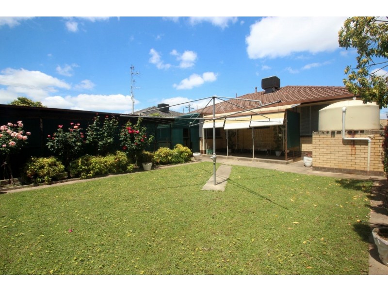 17  Barr Street, Maryborough VIC 3465