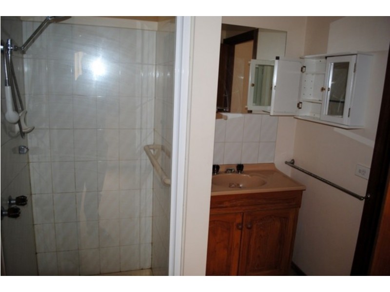 1/4 Ormond Avenue, Maryborough VIC 3465