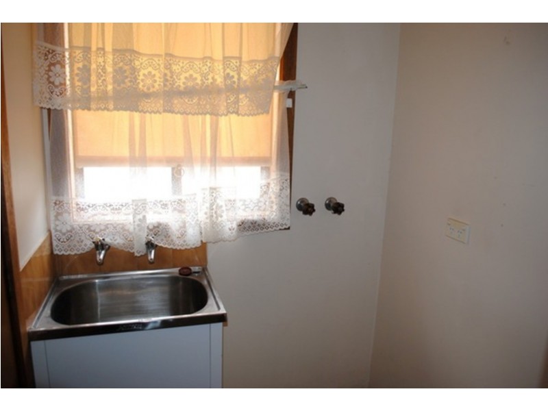 1/4 Ormond Avenue, Maryborough VIC 3465