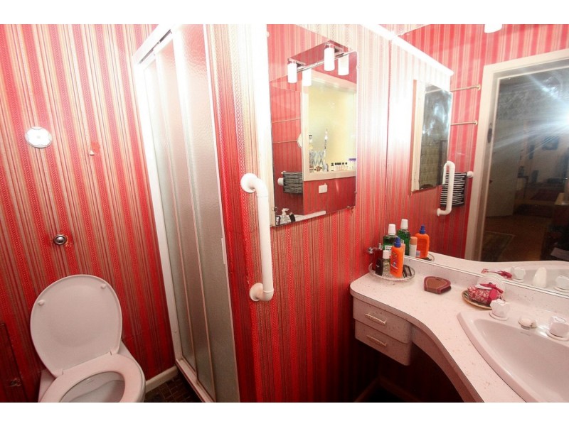 42 Barkly Street, Maryborough VIC 3465