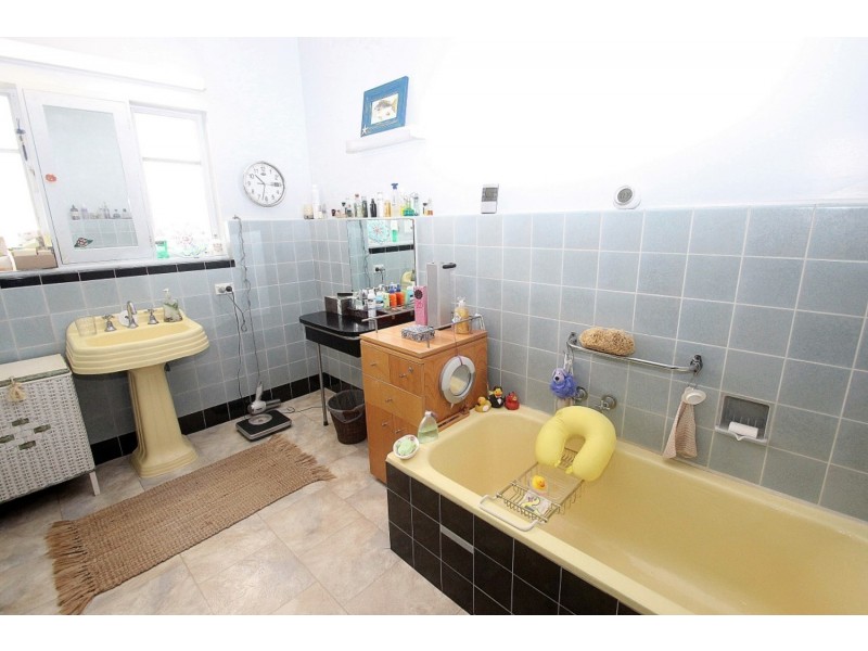 42 Barkly Street, Maryborough VIC 3465