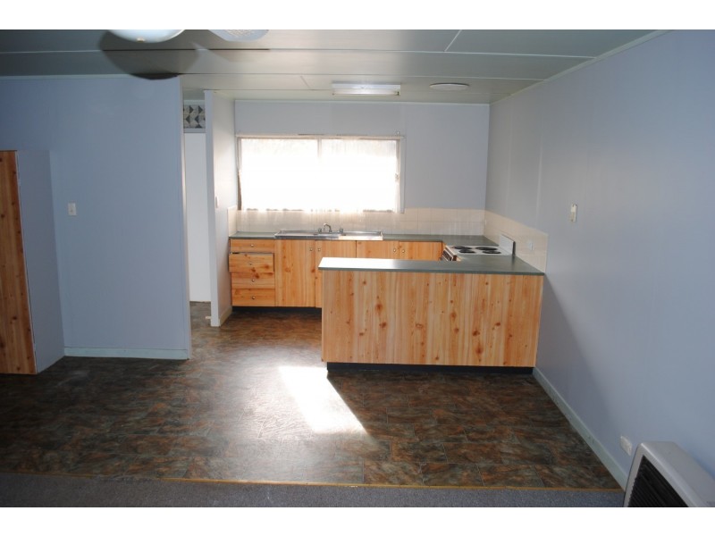 10/11-15 Mimosa Court, Maryborough VIC 3465