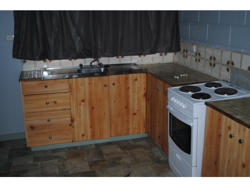 8/11-15 Mimosa, Maryborough VIC 3465