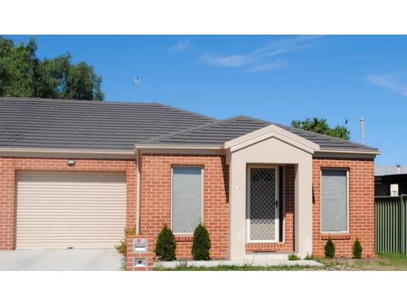 2/37 Hilton Street, Maryborough VIC 3465