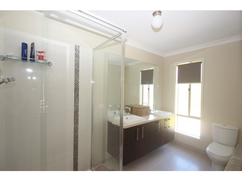 19 Whirrakee Drive, Maryborough VIC 3465