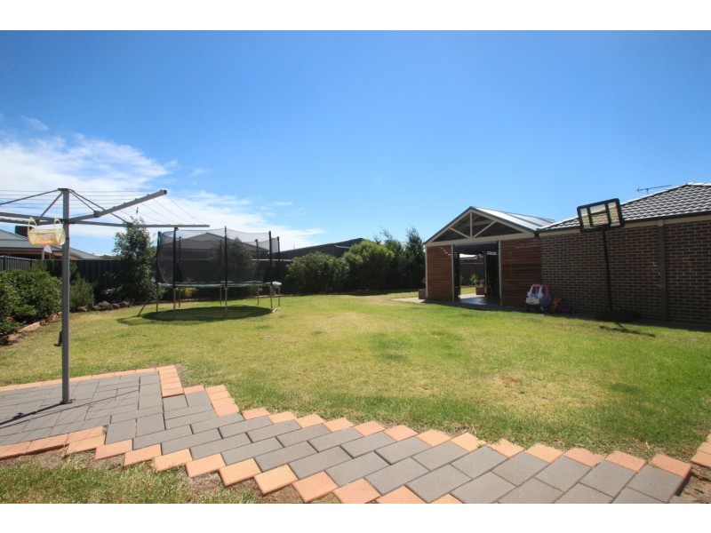 19 Whirrakee Drive, Maryborough VIC 3465