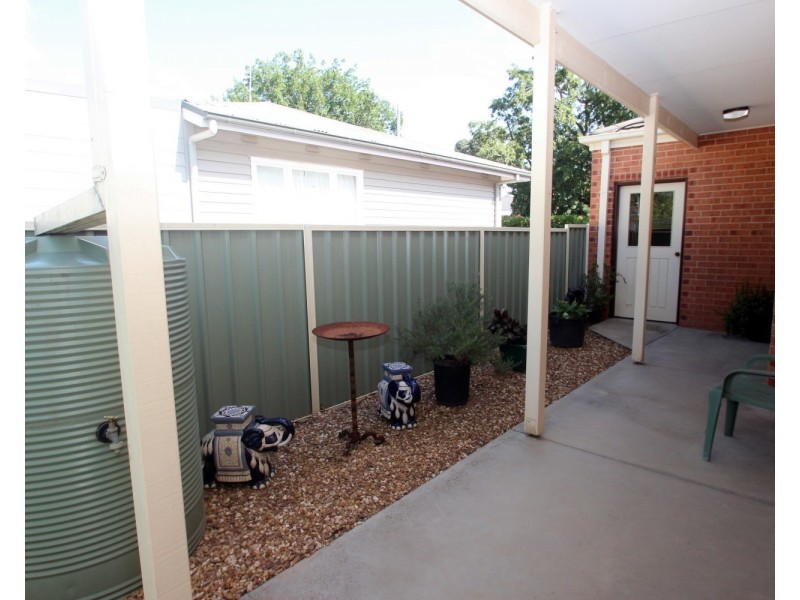 2/52 Alma Street, Maryborough VIC 3465