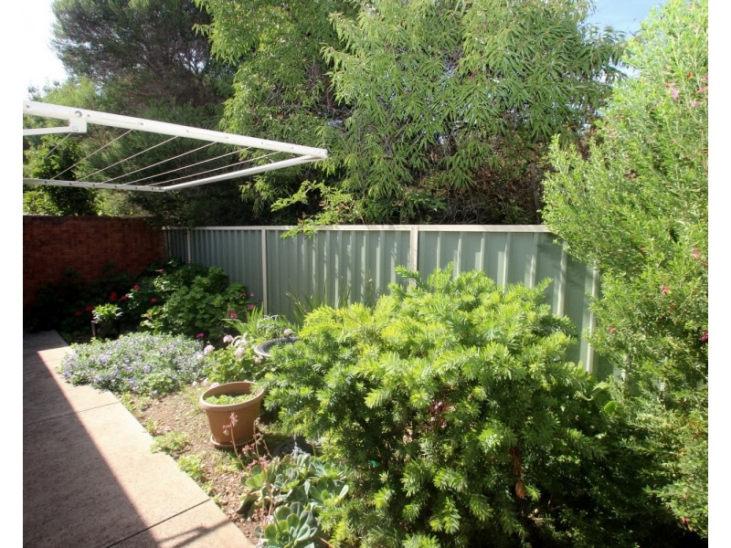 2/52 Alma Street, Maryborough VIC 3465