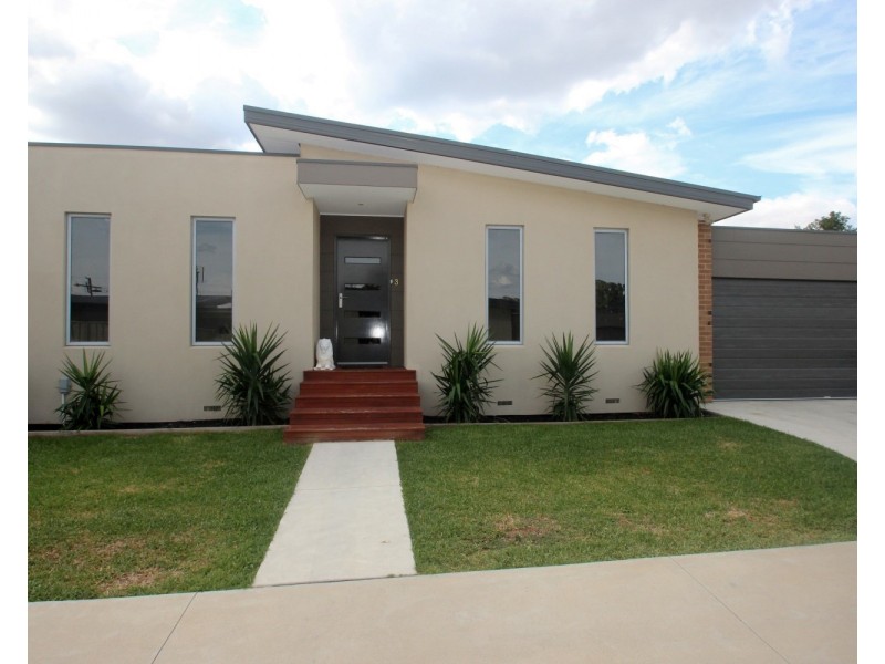 3/116 Gillies Street, Maryborough VIC 3465