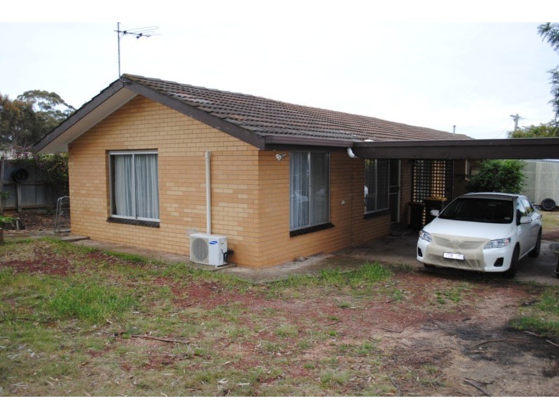 2/9 Holden Street, Maryborough VIC 3465