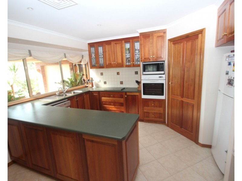 6 Collins Court, Maryborough VIC 3465